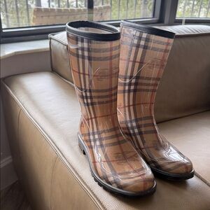 Burberry Beige and Black Checkered Boots